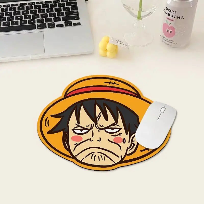 One Piece Luffy Mouse Pad, Small Computer Desk Mat, Office Alien Non-Slip Round Keyboard Pad, Cute Cartoon, Gift for Friends