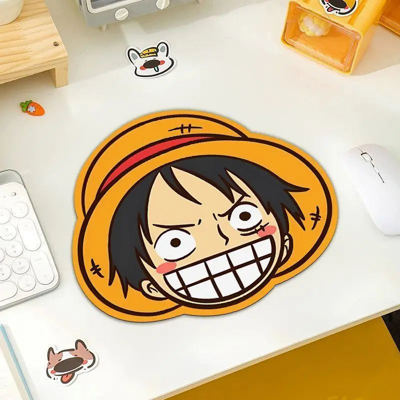 One Piece Luffy Mouse Pad, Small Computer Desk Mat, Office Alien Non-Slip Round Keyboard Pad, Cute Cartoon, Gift for Friends
